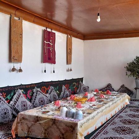 Tilek Guest House Sary-Mogul Екстер'єр фото